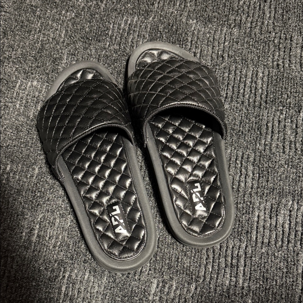 APL Black Quilted Slides